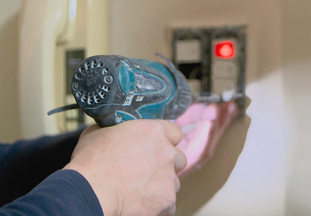 電気スイッチの交換は自分でできる？電気スイッチの交換方法を解説！